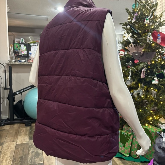 Women's Burgundy Puffer Vest - Picture 2 of 2